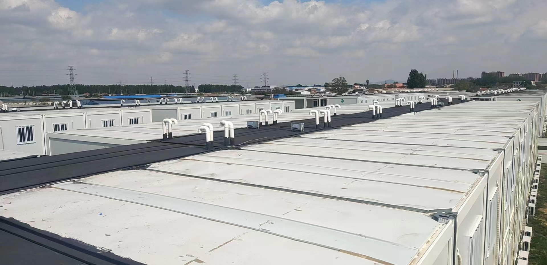 眾志成城，共同抗疫！廣恒防水馳援遼陽方艙醫(yī)院項目。